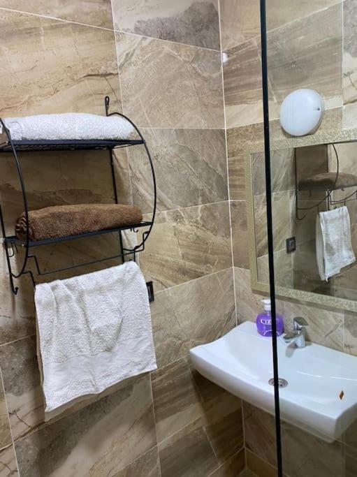 Appart Luxueux Securise Parking 10 Min Medina Fez Kültér fotó